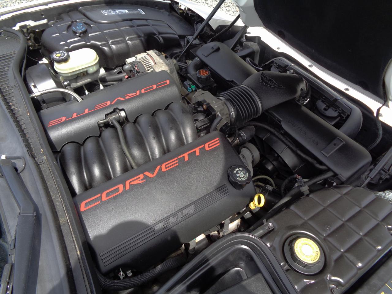 Chevrolet Corvette 2dr Convertible 2001