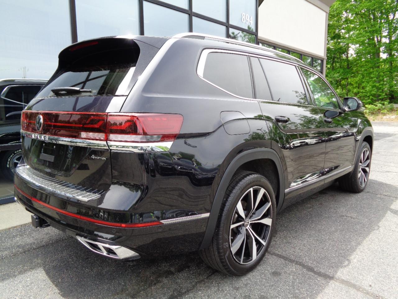 Volkswagen Atlas 2.0T SEL Premium R-Line 4MOTION 2024