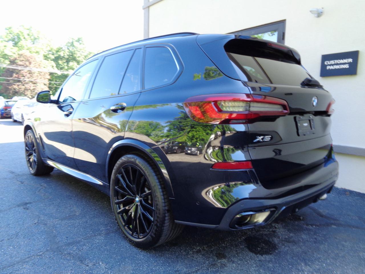 BMW X5 xDrive40i Sports Activity Vehicle 2023