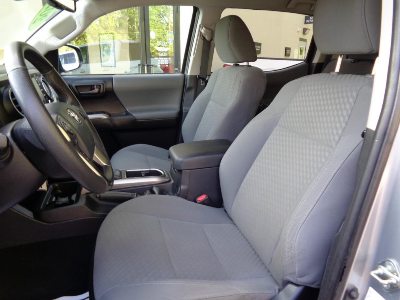 Toyota Tacoma 4WD SR5 Double Cab 5' Bed V6 AT (Natl) 2020