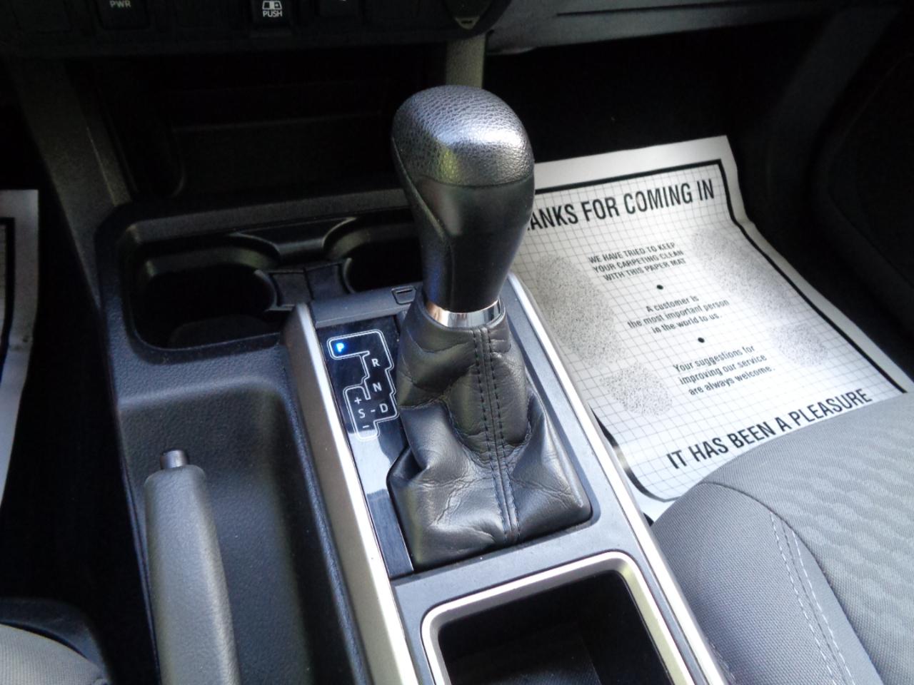 Toyota Tacoma 4WD SR5 Double Cab 5' Bed V6 AT (Natl) 2020