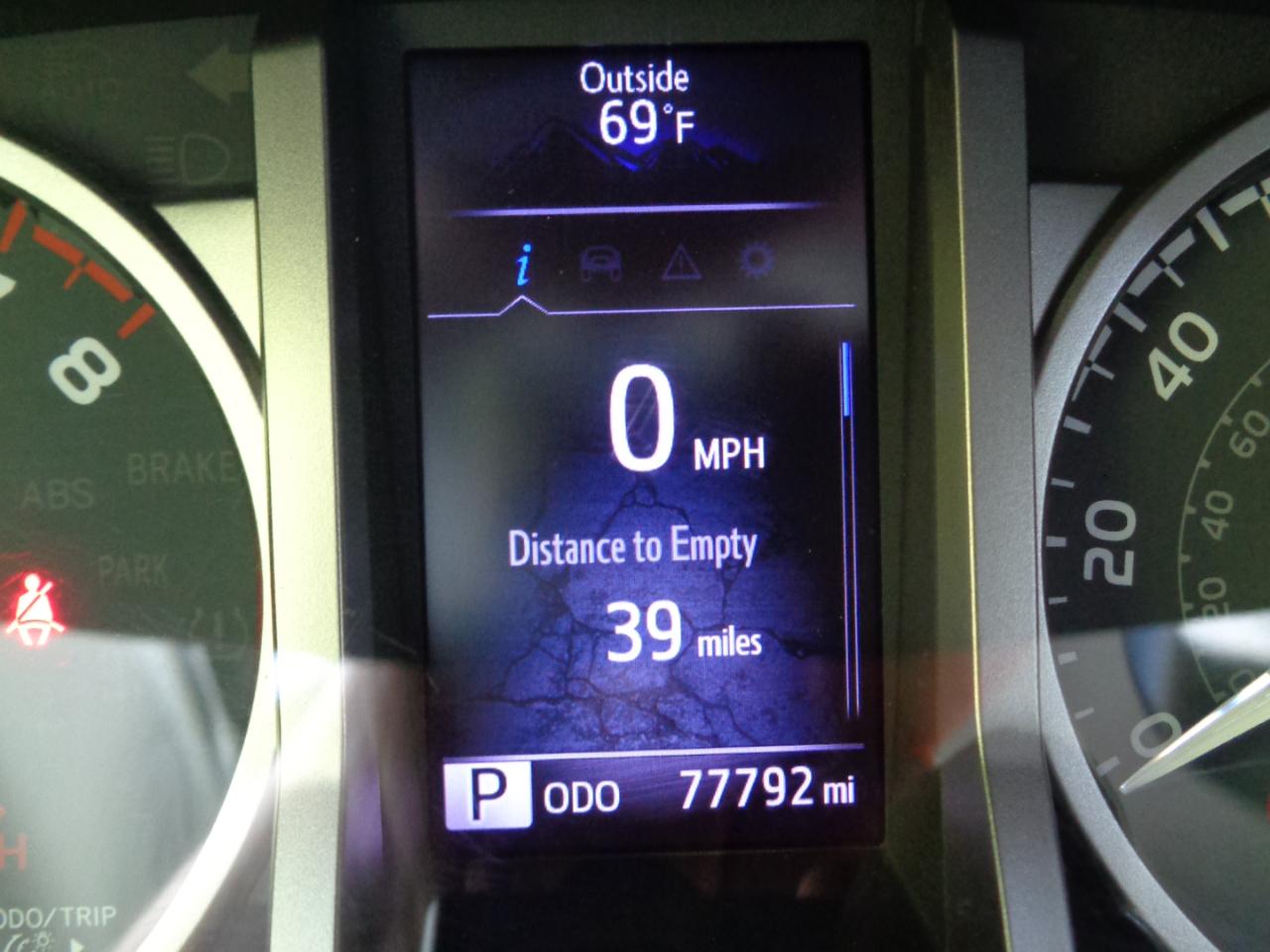 Toyota Tacoma 4WD SR5 Double Cab 5' Bed V6 AT (Natl) 2020