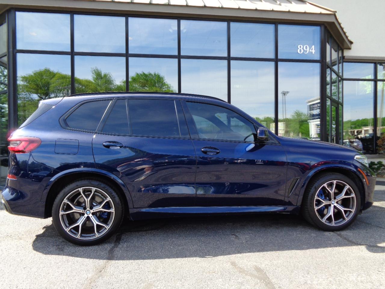 BMW X5 xDrive40i Sports Activity Vehicle 2021
