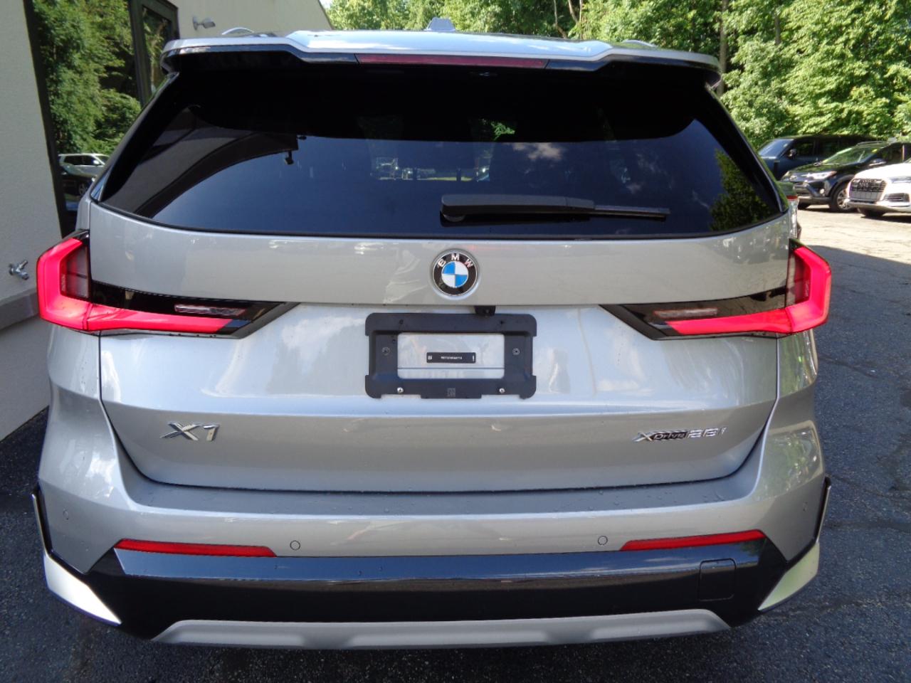 BMW X1 xDrive28i Sports Activity Vehicle 2024