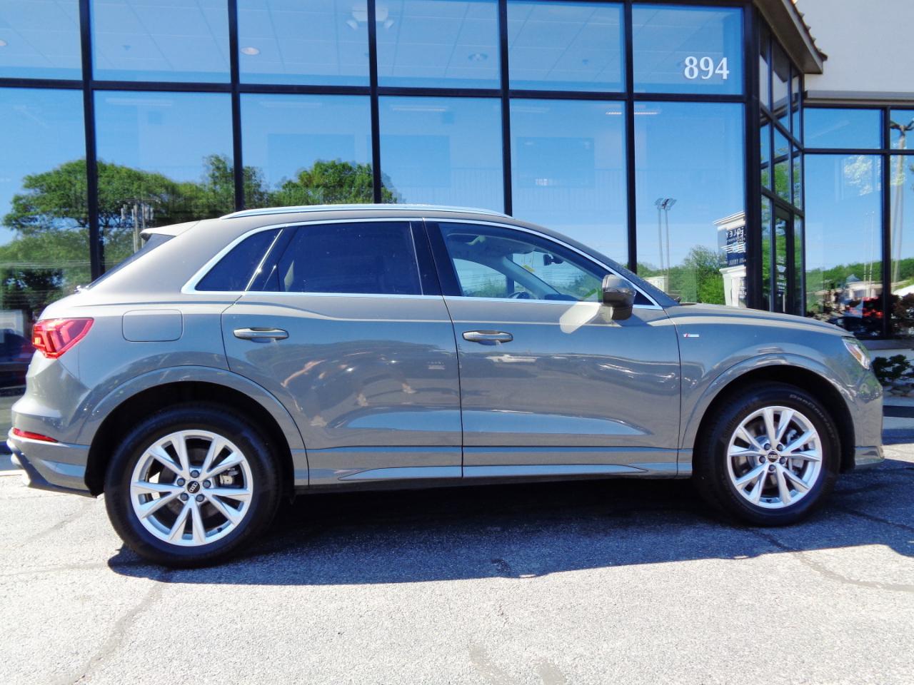 Audi Q3 S line Premium Plus 45 TFSI quattro 2023