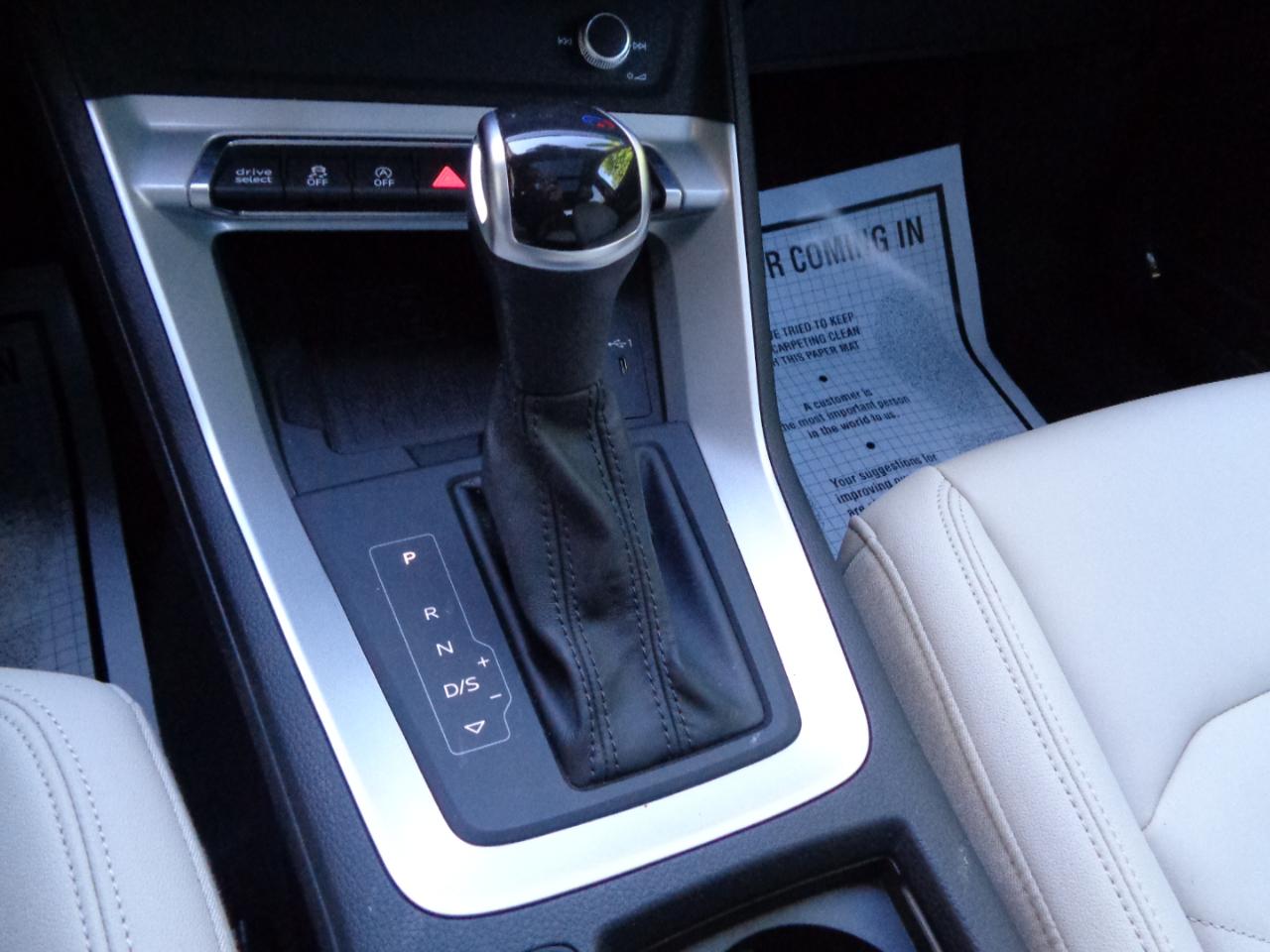 Audi Q3 S line Premium Plus 45 TFSI quattro 2023