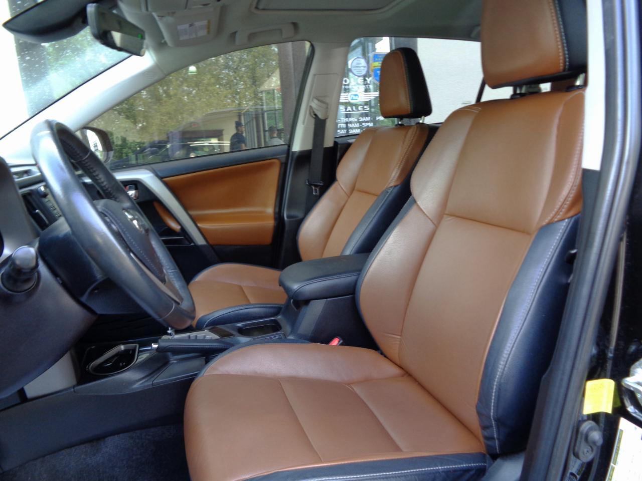 Toyota RAV4 Limited AWD (Natl) 2018