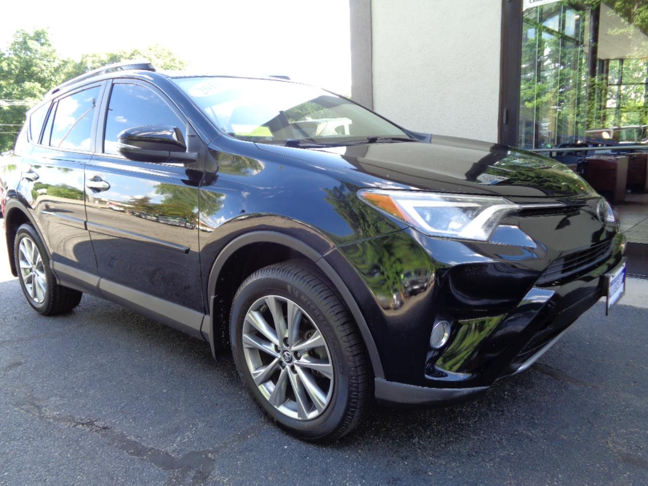 Toyota RAV4 Limited AWD (Natl) 2018