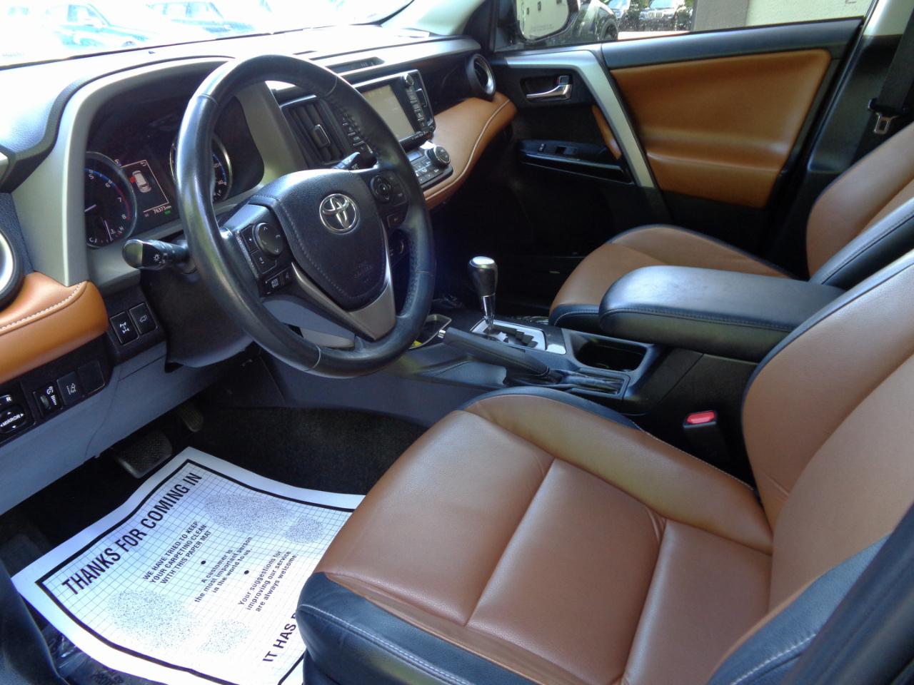 Toyota RAV4 Limited AWD (Natl) 2018