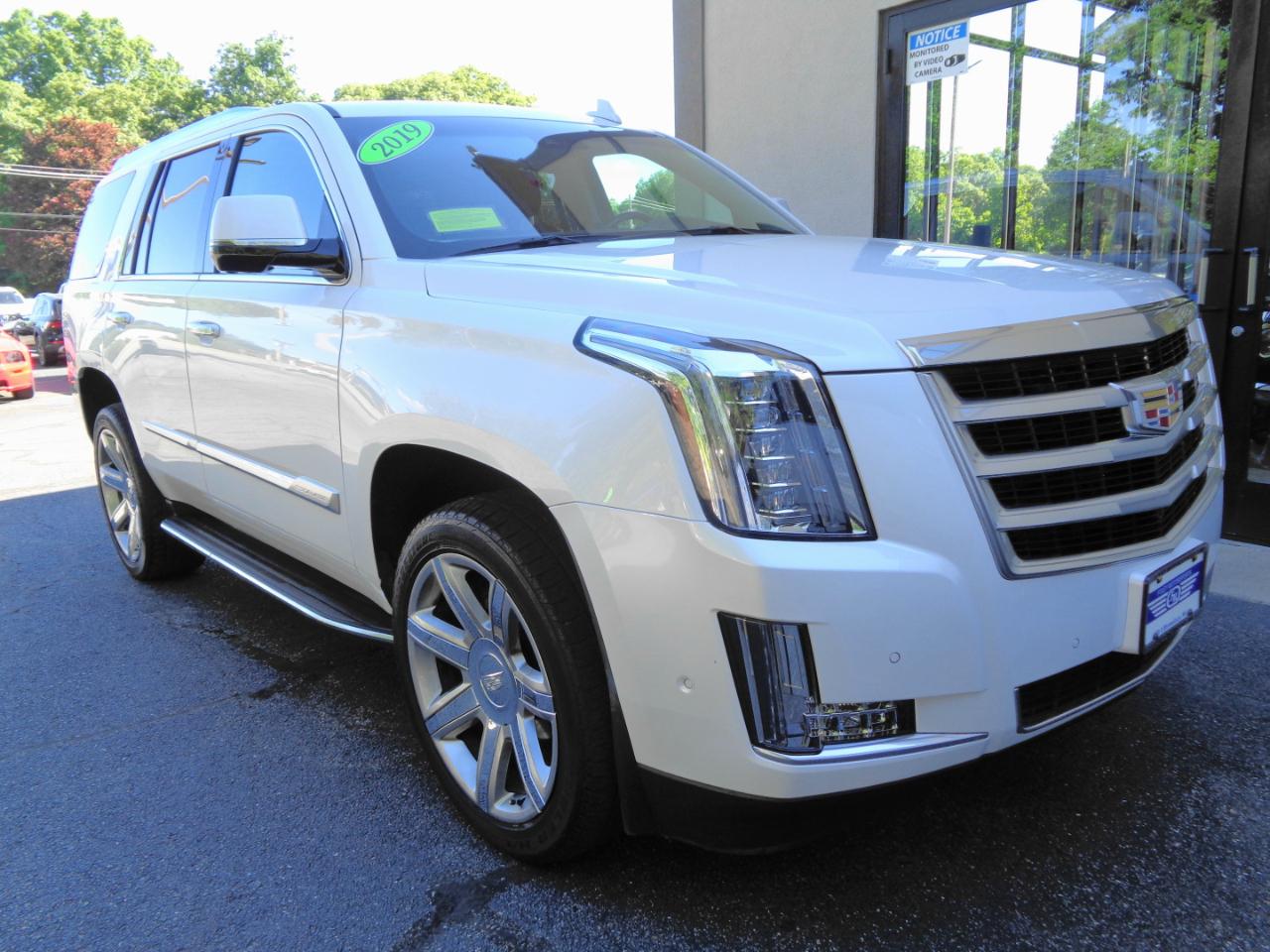 Cadillac Escalade 4WD 4dr Luxury 2019