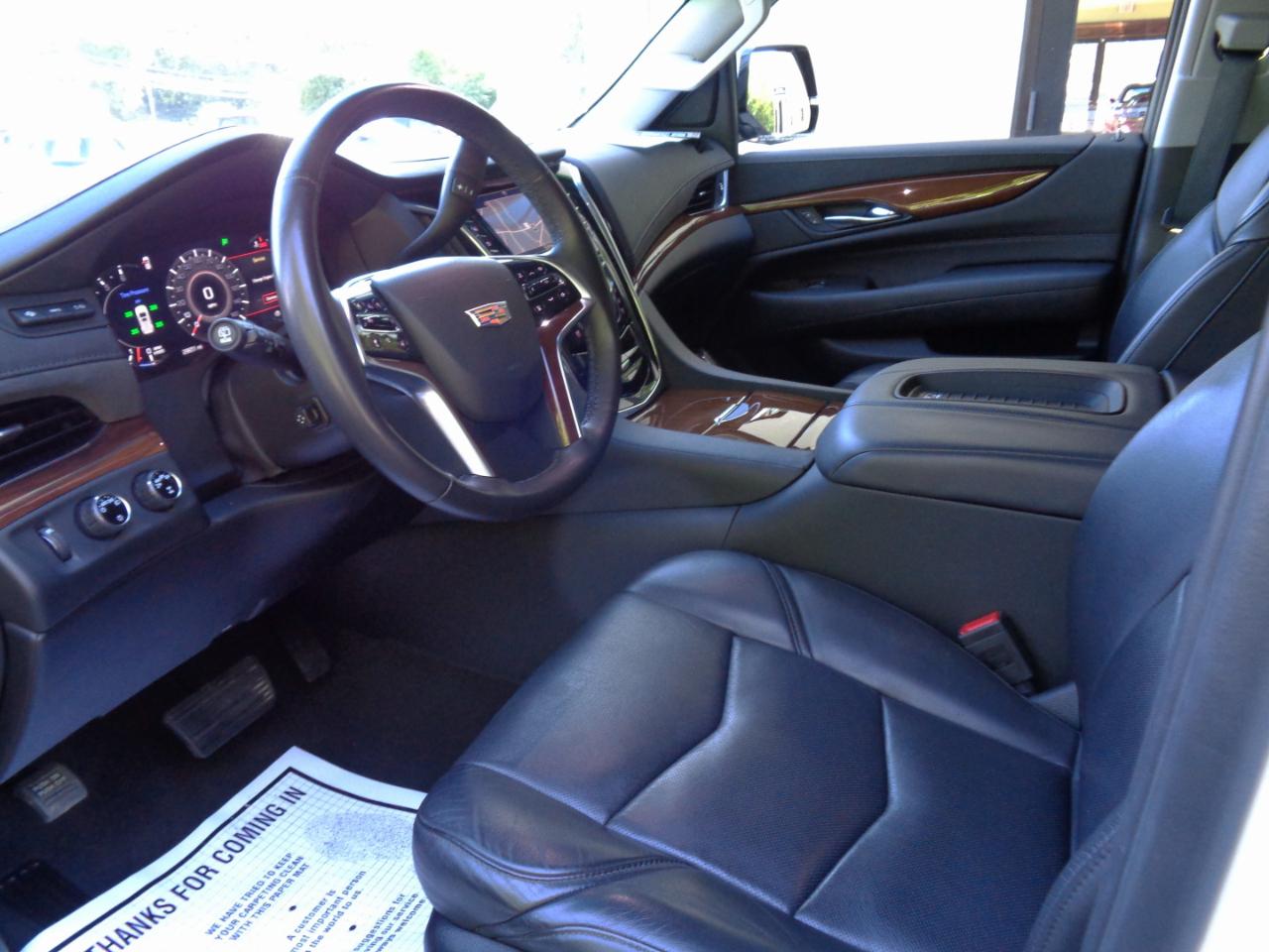 Cadillac Escalade 4WD 4dr Luxury 2019