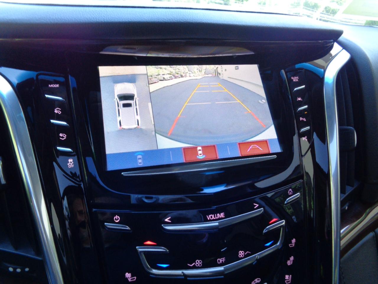 Cadillac Escalade 4WD 4dr Luxury 2019