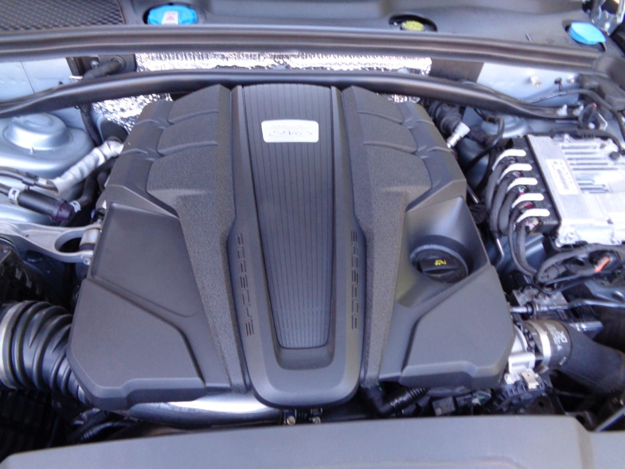 Porsche Macan S AWD 2024
