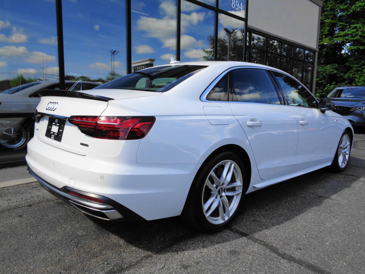 Audi A4 Sedan Premium Plus 45 TFSI quattro 2020