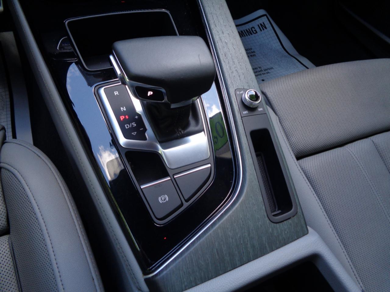 Audi A4 Sedan Premium Plus 45 TFSI quattro 2020