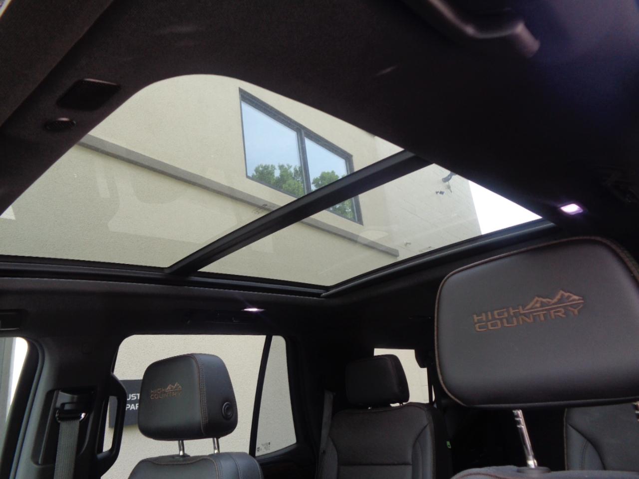 Chevrolet Tahoe 4WD 4dr High Country 2023