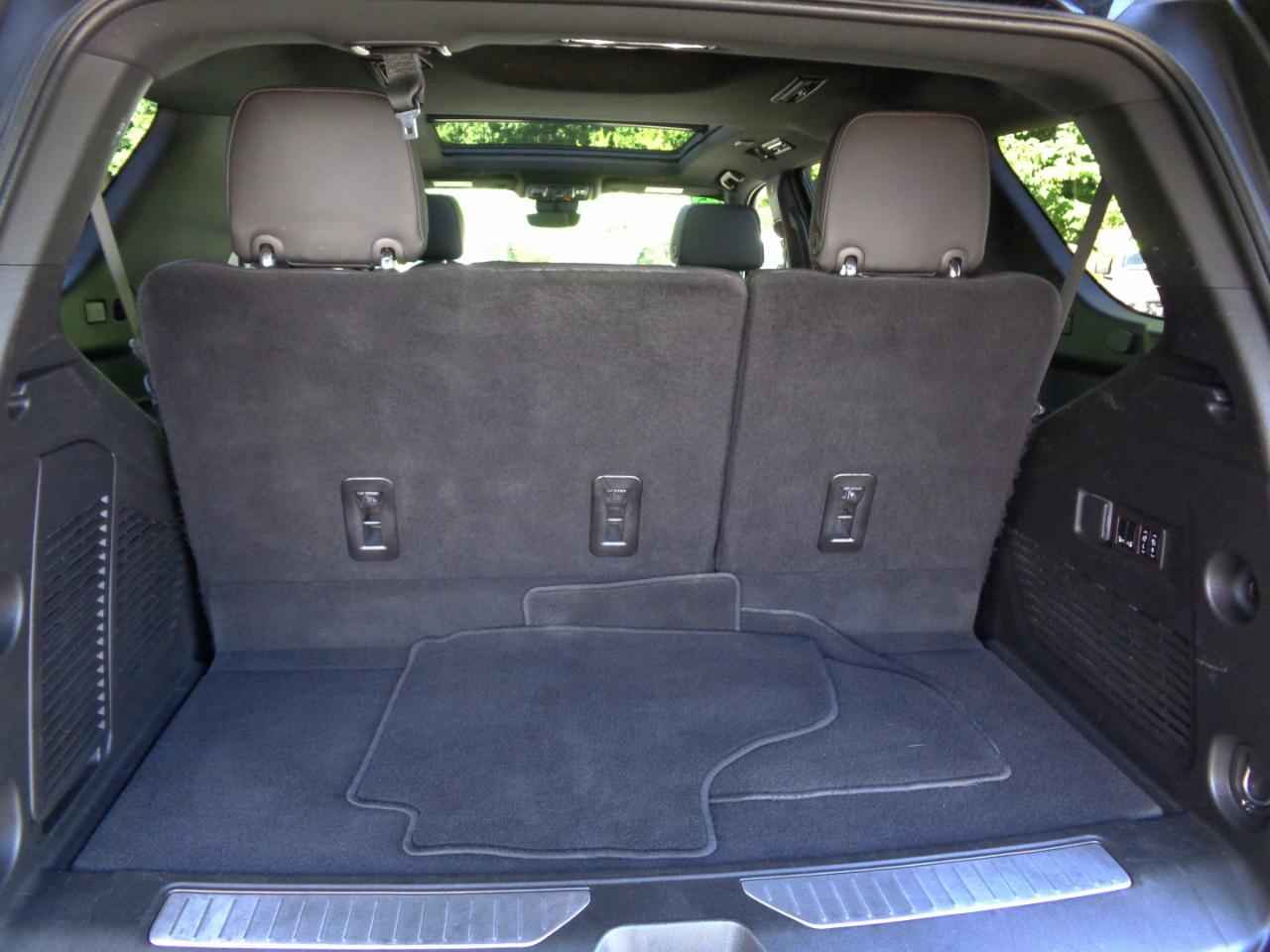 Chevrolet Tahoe 4WD 4dr High Country 2023