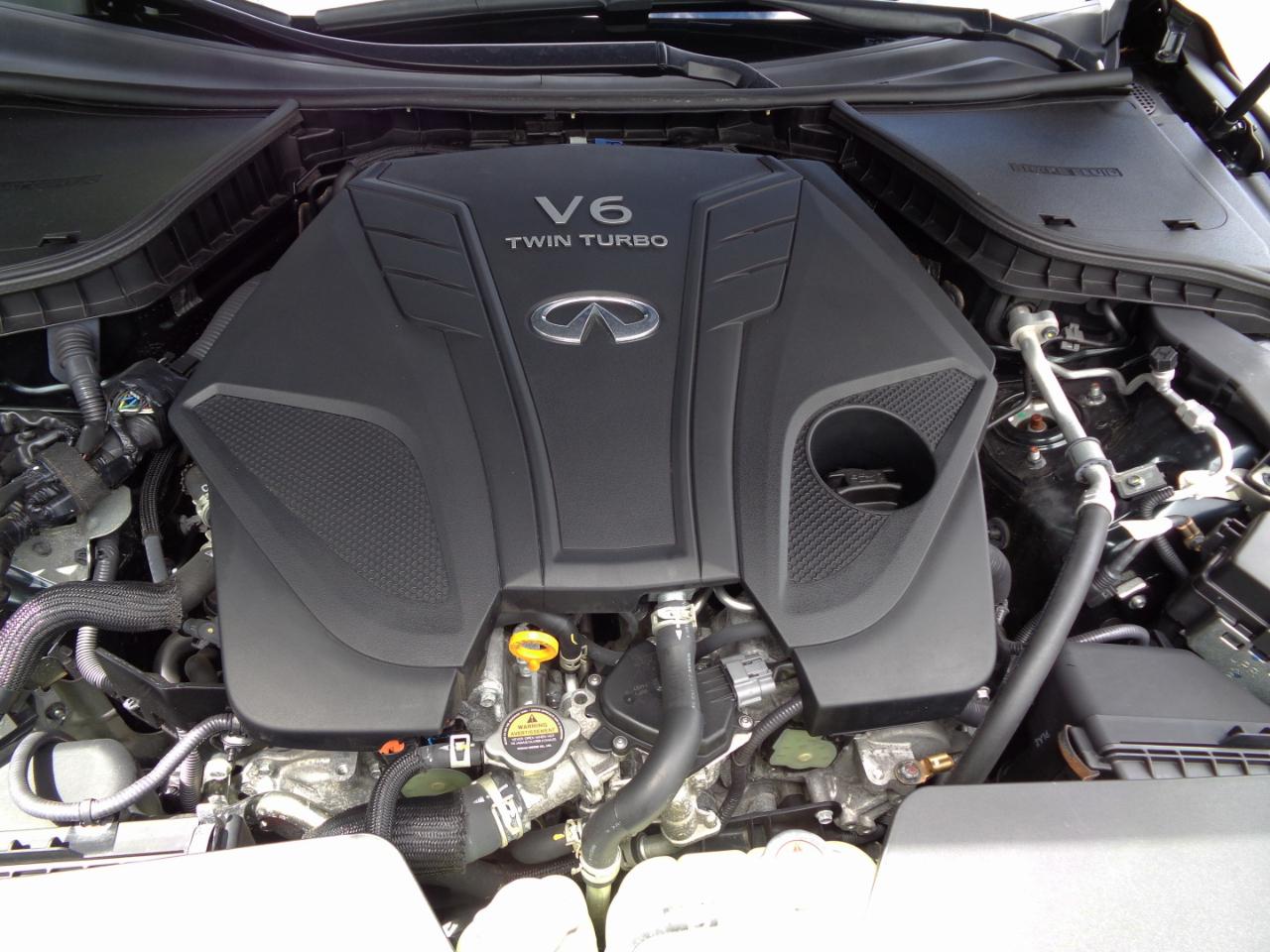 Infiniti Q50 Red Sport 400 AWD 2023