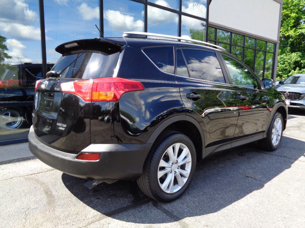 Toyota RAV4 AWD 4dr Limited (Natl) 2015