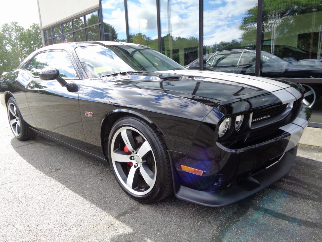 Dodge Challenger 2dr Cpe SRT8 2013