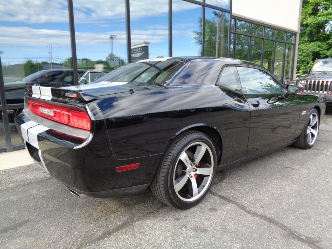 Dodge Challenger 2dr Cpe SRT8 2013