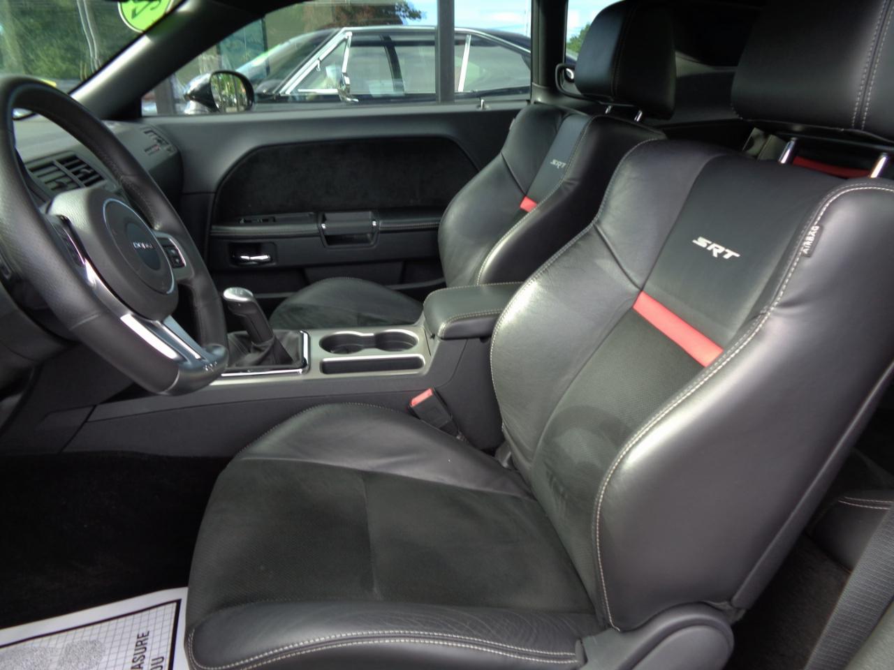 Dodge Challenger 2dr Cpe SRT8 2013