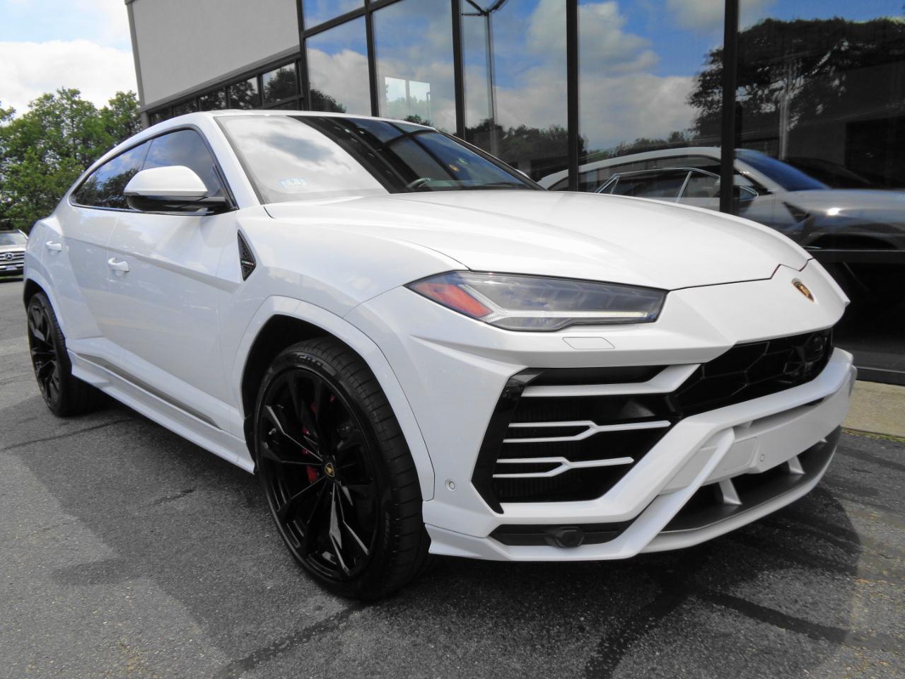 Lamborghini Urus AWD 2020