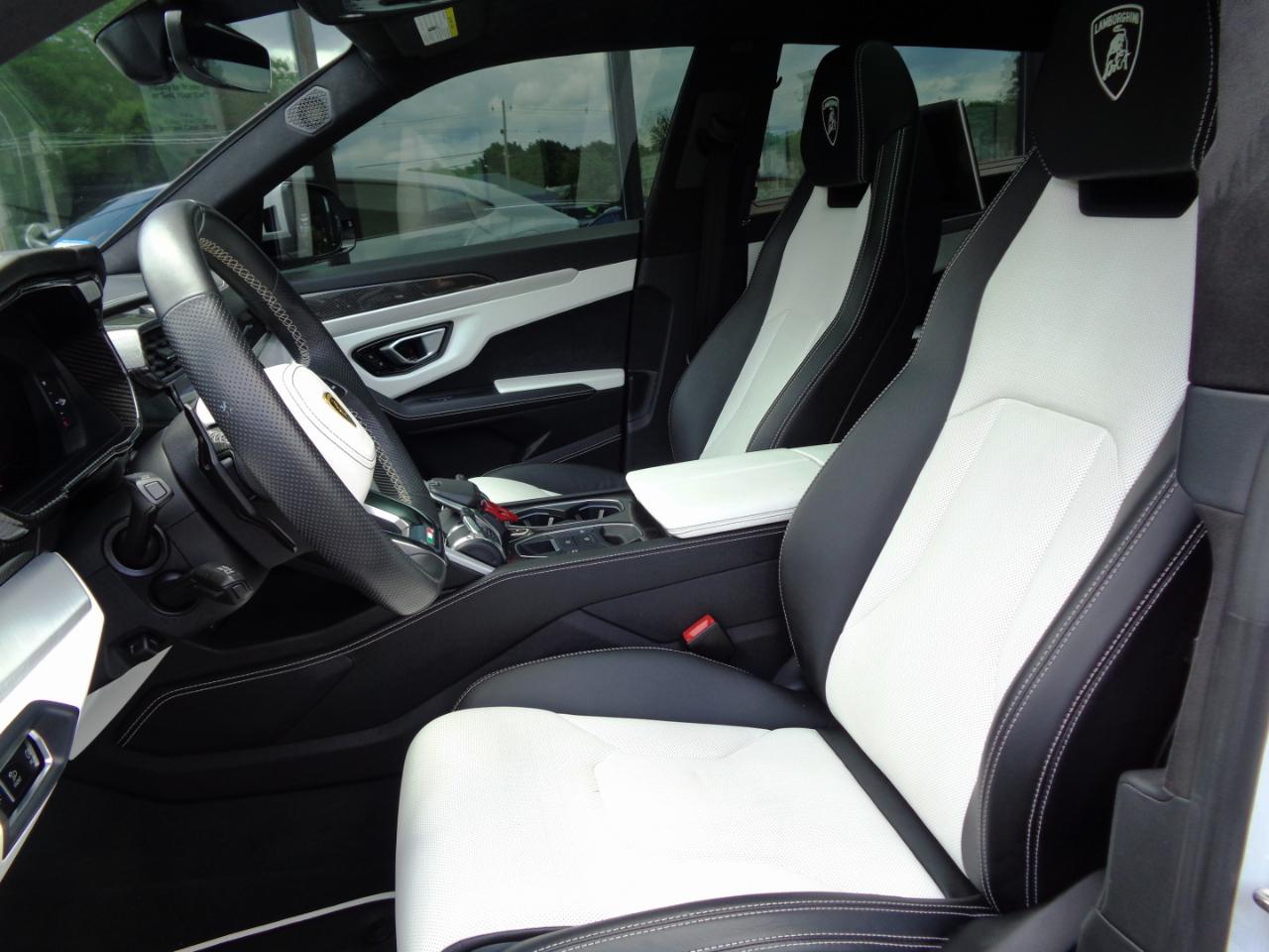 Lamborghini Urus AWD 2020