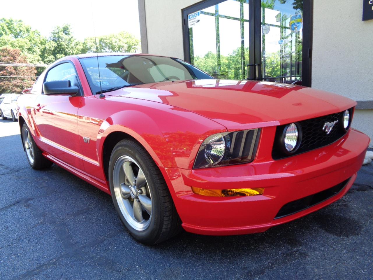 Ford Mustang 2dr Cpe GT Deluxe 2006