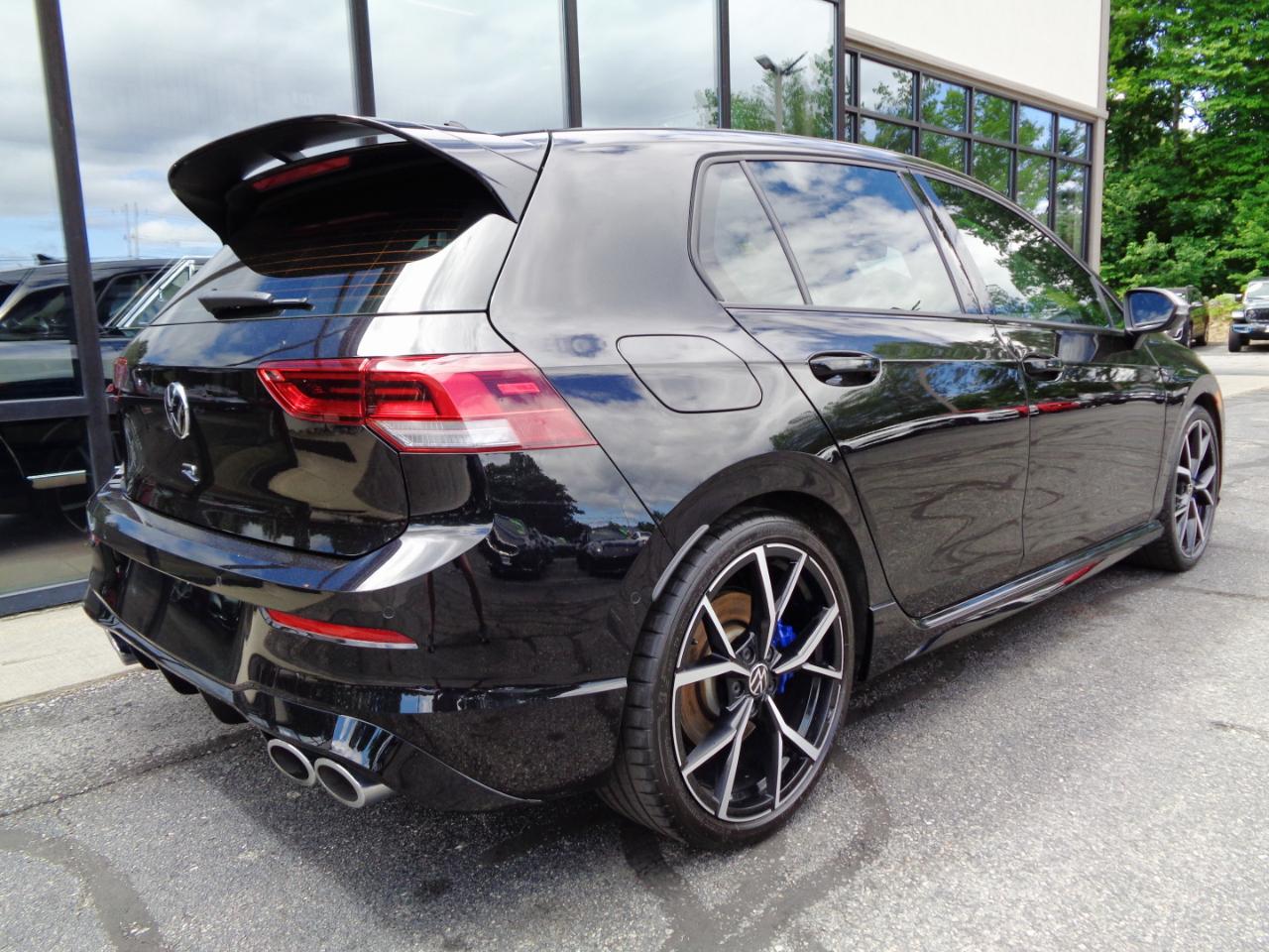 Volkswagen Golf R 2.0T DSG 2024