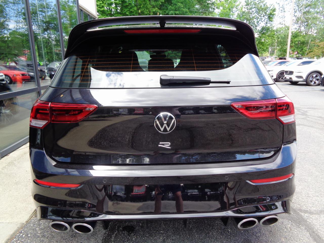 Volkswagen Golf R 2.0T DSG 2024