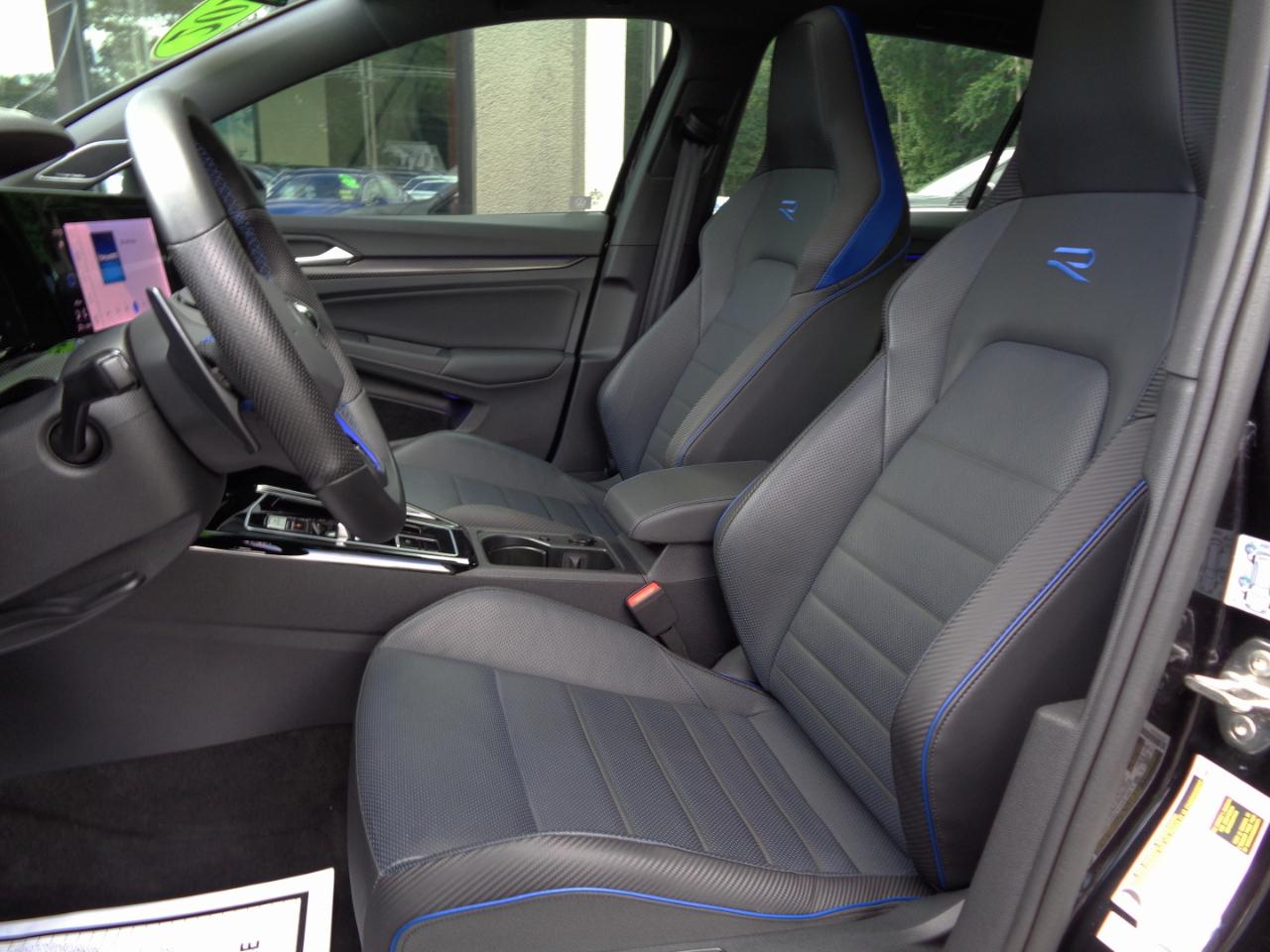 Volkswagen Golf R 2.0T DSG 2024