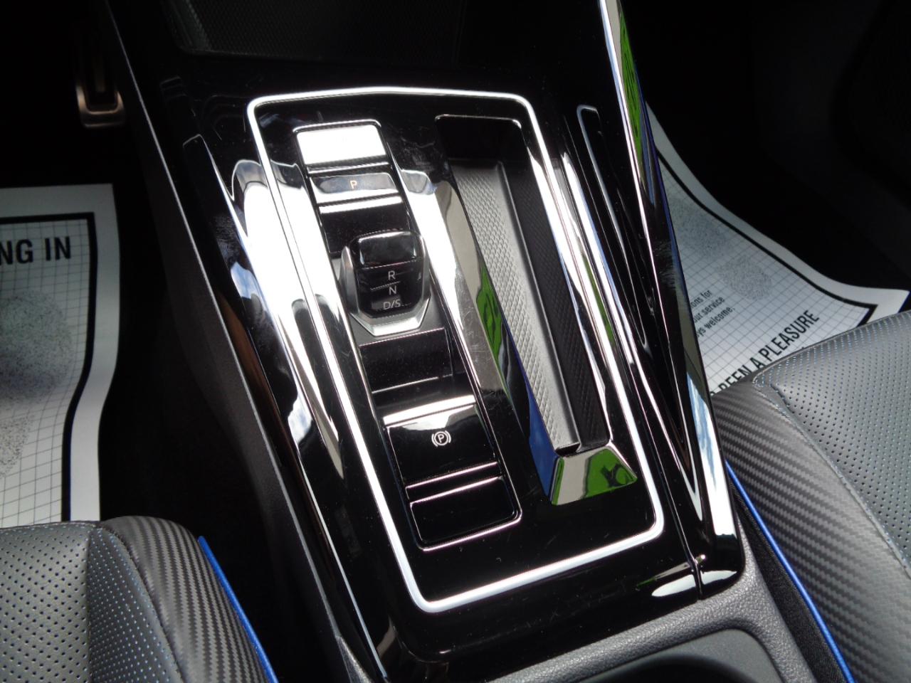 Volkswagen Golf R 2.0T DSG 2024