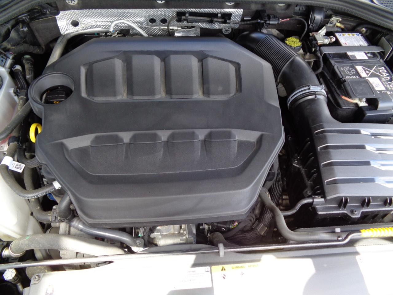 Volkswagen Golf R 2.0T DSG 2024