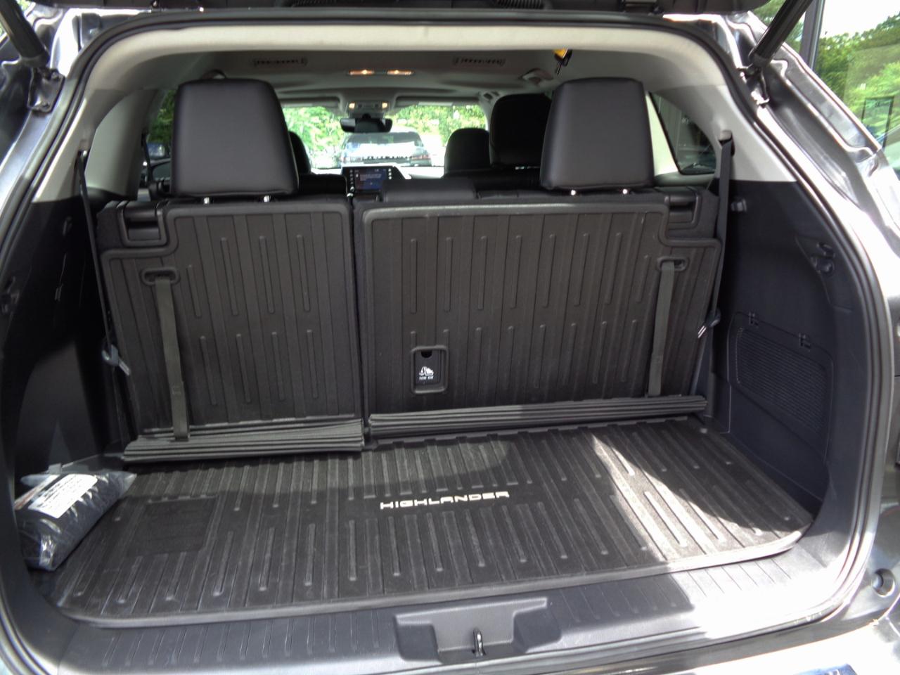 Toyota Highlander XLE AWD (Natl) 2022