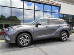 2022 Toyota Highlander 