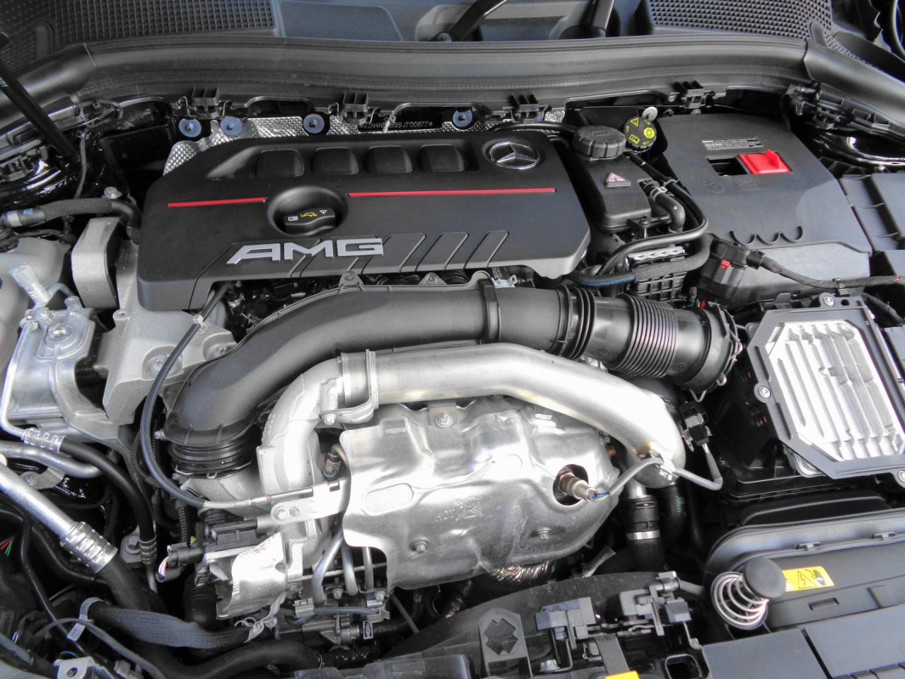 Mercedes-Benz GLA AMG GLA 35 4MATIC SUV 2025