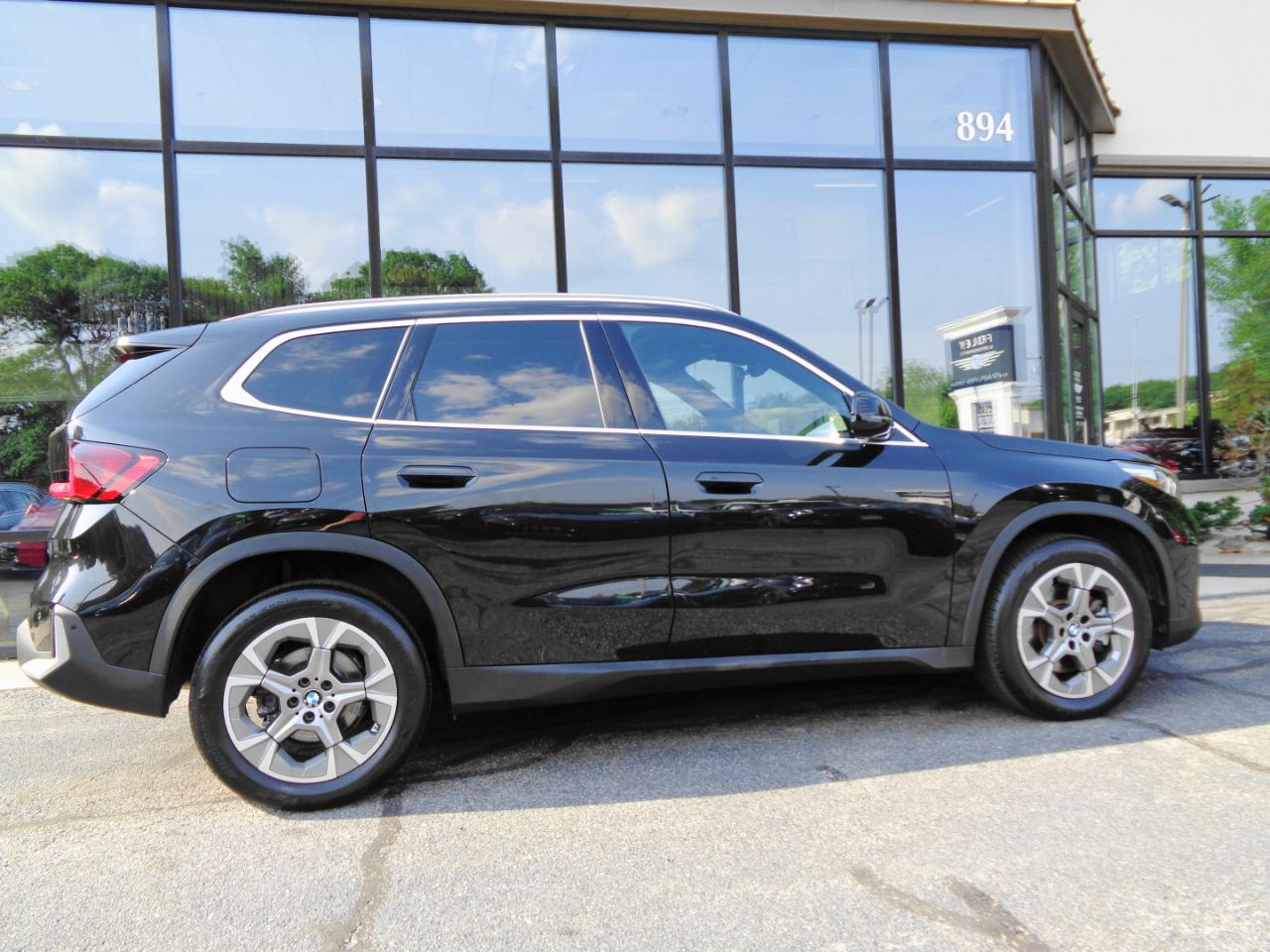 BMW X1 xDrive28i Sports Activity Vehicle 2023
