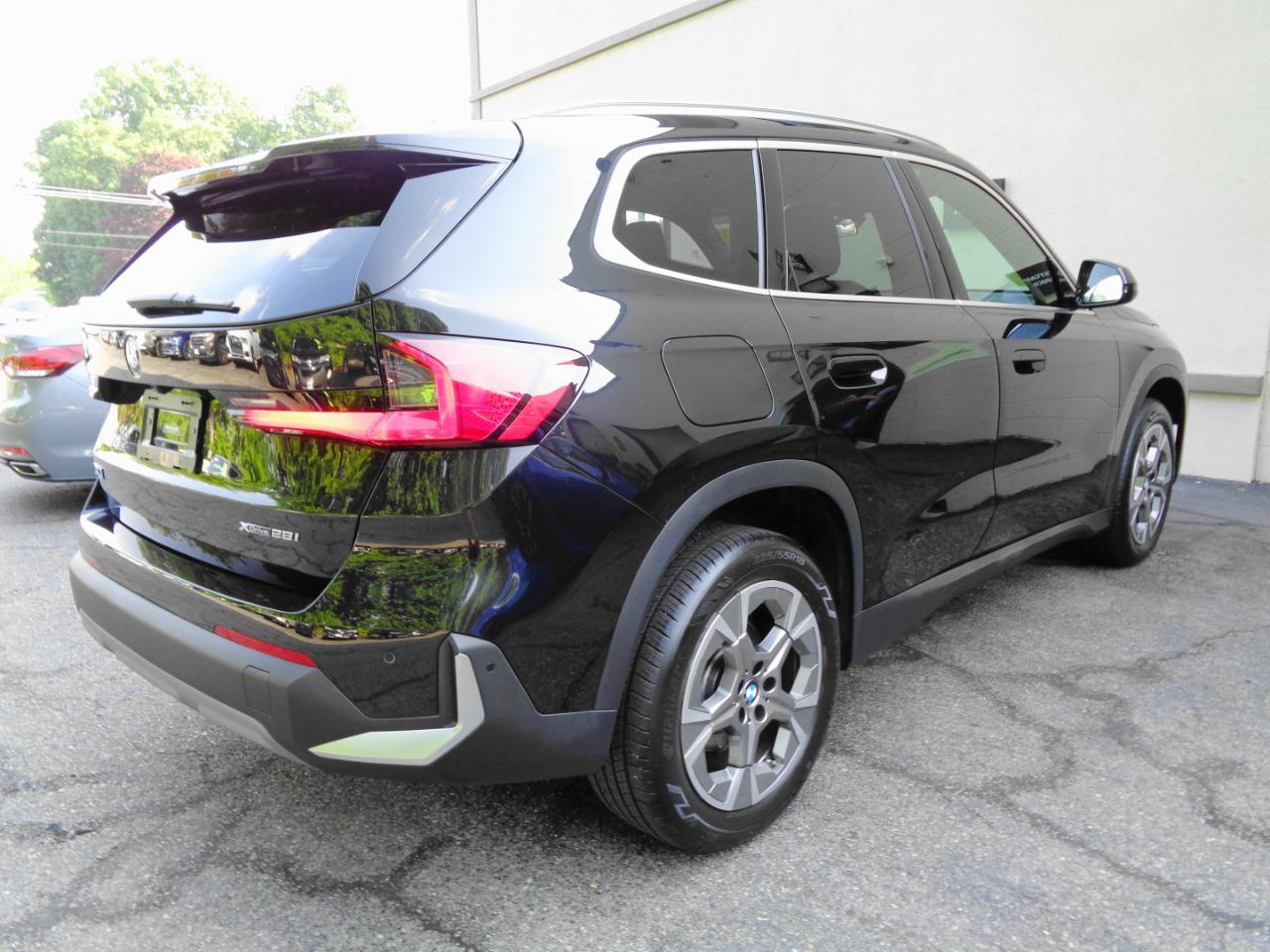 BMW X1 xDrive28i Sports Activity Vehicle 2023