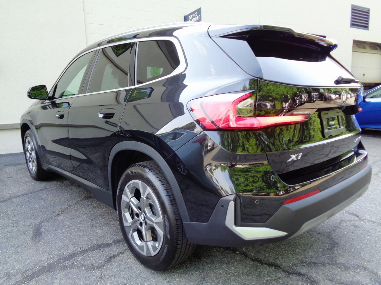 BMW X1 xDrive28i Sports Activity Vehicle 2023