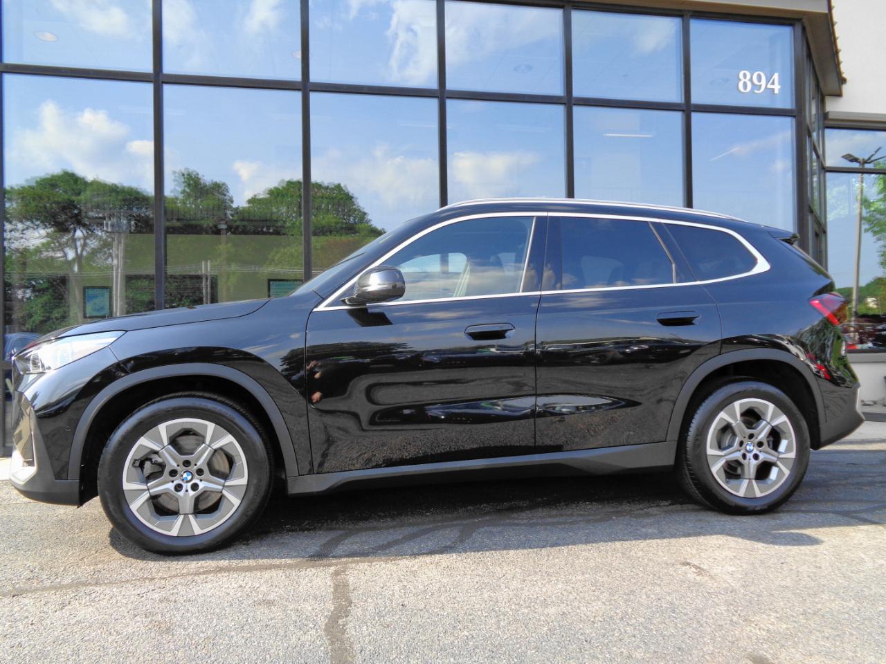 BMW X1 xDrive28i Sports Activity Vehicle 2023