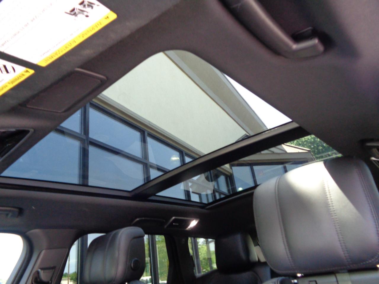 Land Rover Range Rover Sport Turbo i6 MHEV HST 2022