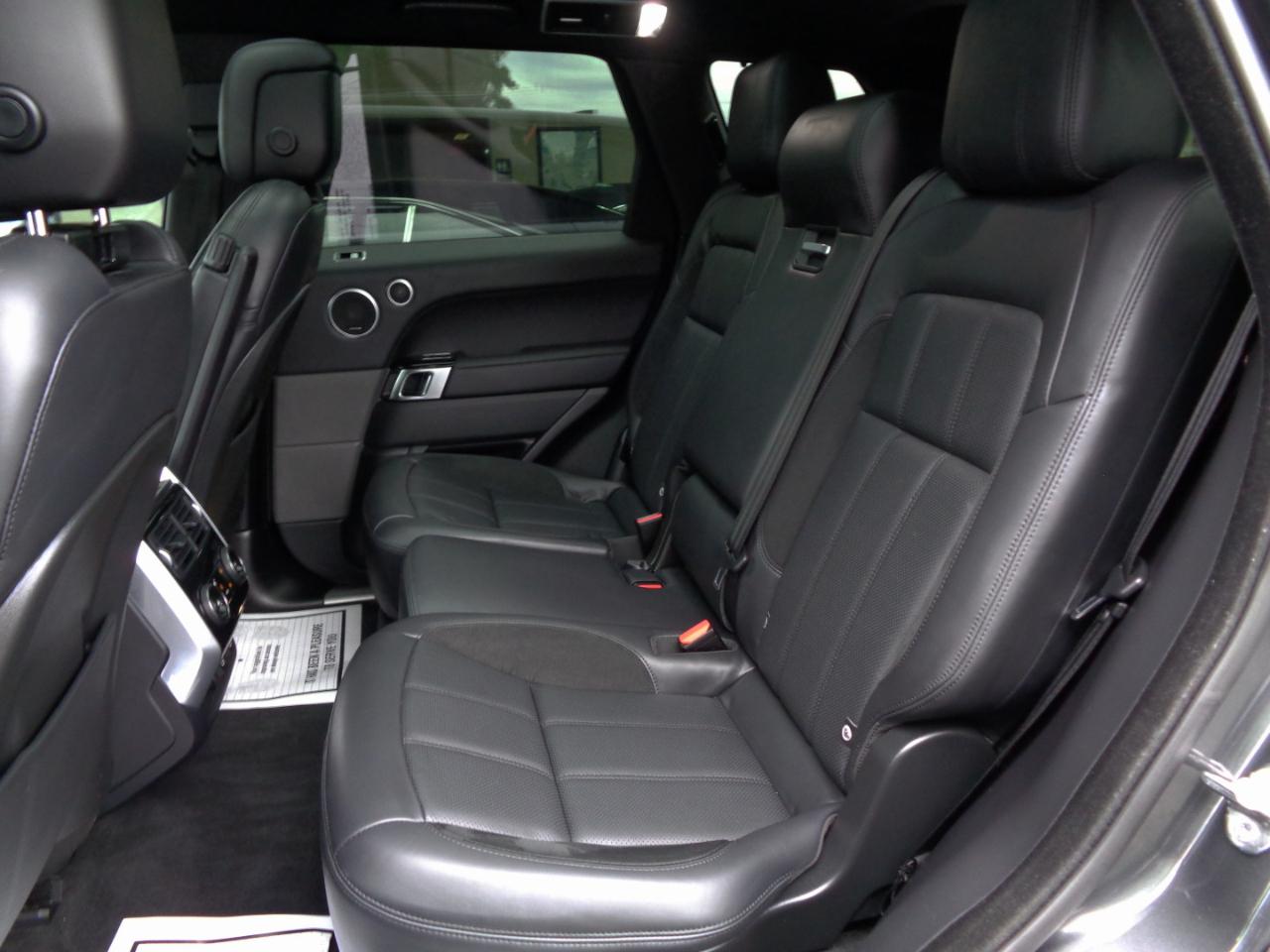 Land Rover Range Rover Sport Turbo i6 MHEV HST 2022