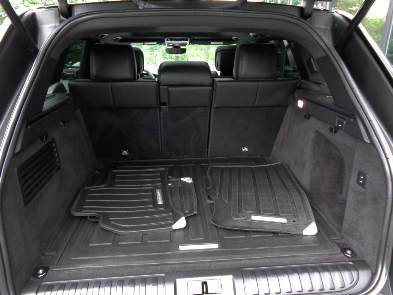 Land Rover Range Rover Sport Turbo i6 MHEV HST 2022