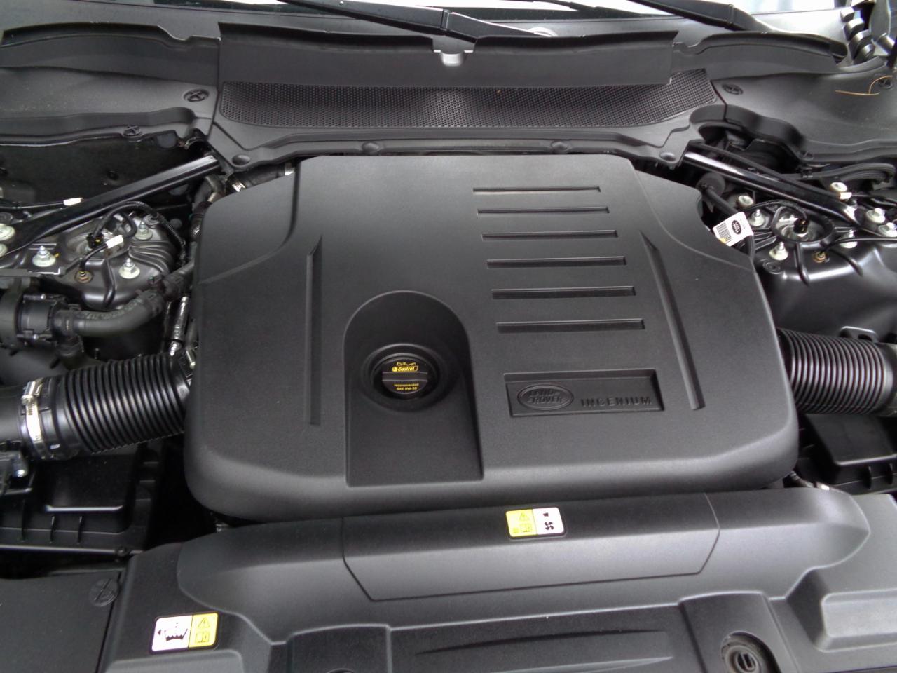 Land Rover Range Rover Sport Turbo i6 MHEV HST 2022