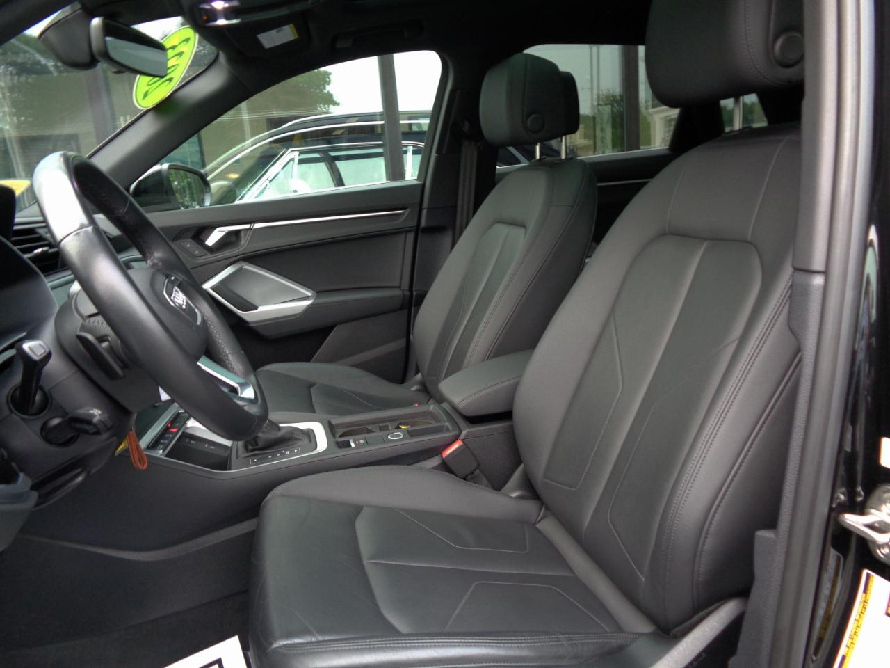 Audi Q3 S line Premium 45 TFSI quattro 2023