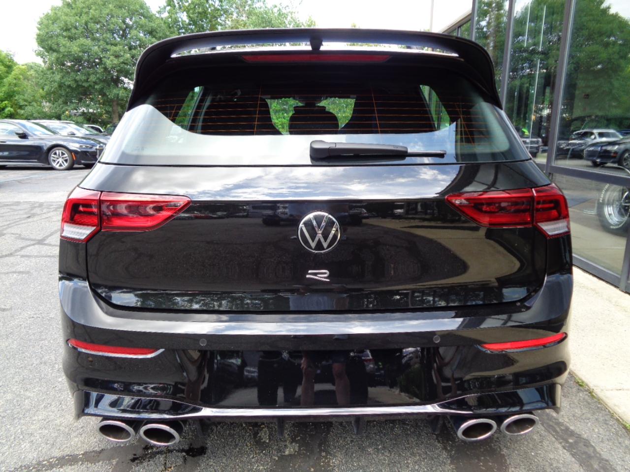 Volkswagen Golf R 2.0T DSG 2025