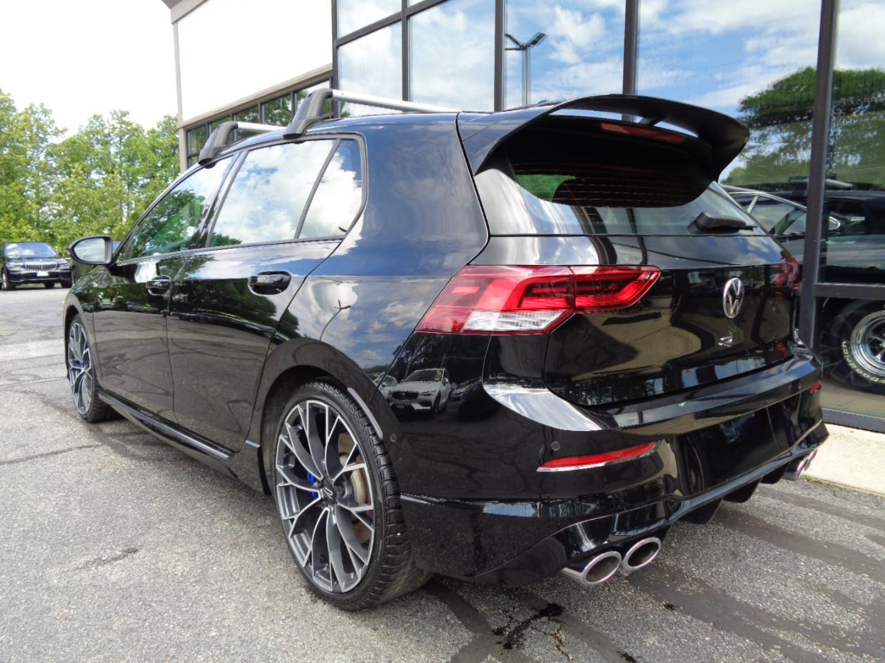 Volkswagen Golf R 2.0T DSG 2025