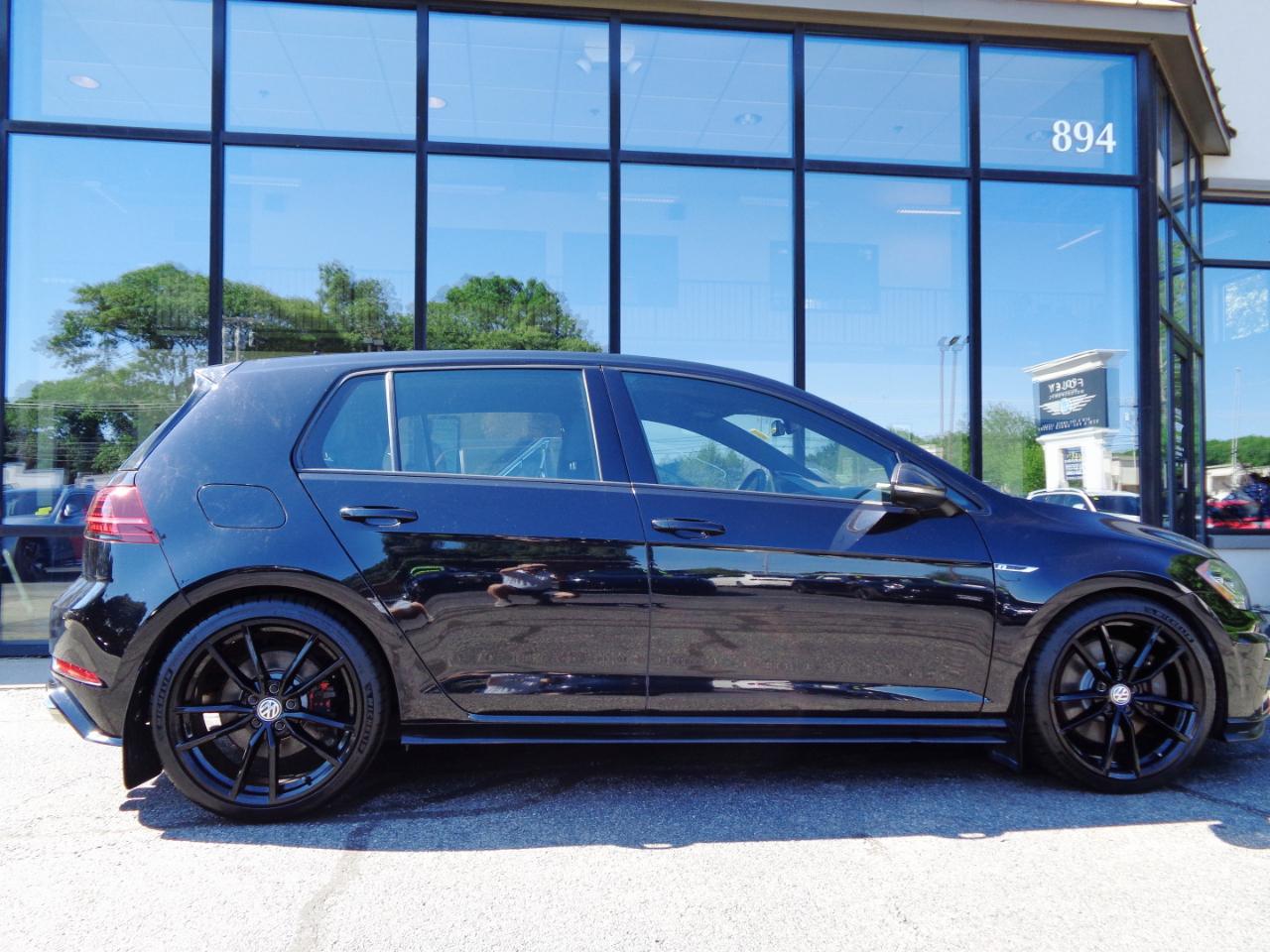 Volkswagen Golf R 2.0T Manual w/DCC/Nav 2019