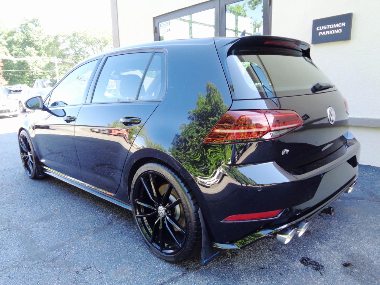 Volkswagen Golf R 2.0T Manual w/DCC/Nav 2019